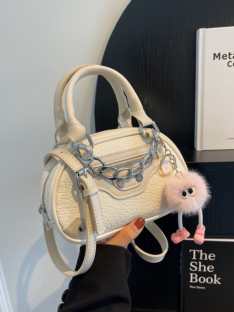 2025 Small Chain Handbag for Women - Stylish Versatile Shoulder Crossbody Bag, Niche Design Fashion Accessory 2025 Small Chain Handbag for Women - Stylish Versatile Shoulder Crossbody Bag, Niche Design Fashion Accessory