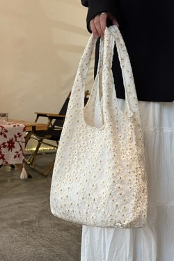 2025 Small Daisy Lace Canvas Shoulder Bag for Women, Large Capacity Niche Commuter Tote, Trendy Everyday Style