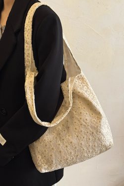 2025 Small Daisy Lace Canvas Shoulder Bag for Women, Large Capacity Niche Commuter Tote, Trendy Everyday Style