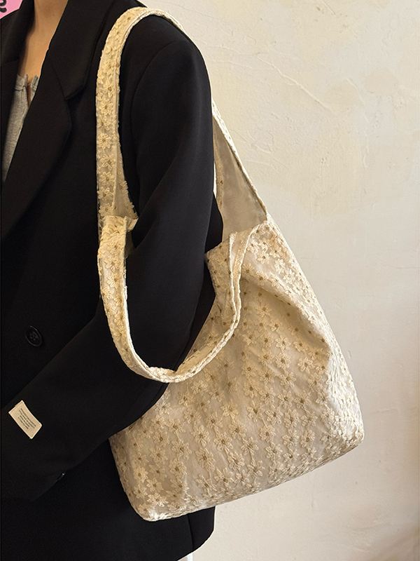 2025 Small Daisy Lace Canvas Shoulder Bag for Women, Large Capacity Niche Commuter Tote, Trendy Everyday Style 2025 Small Daisy Lace Canvas Shoulder Bag for Women, Large Capacity Niche Commuter Tote, Trendy Everyday Style