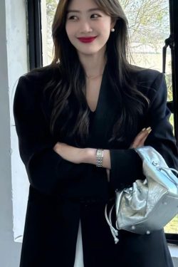 2025 Spring Oversized Black Blazer for Women, Casual Loose Fit Slimming Suit, Trendy High-End Jacket