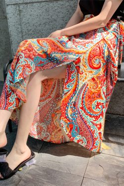 2025 Summer A-Line Floral Beach Skirt for Curvy Hips & Thighs - Irregular Long Design, Perfect for Boho and Y2K Styles