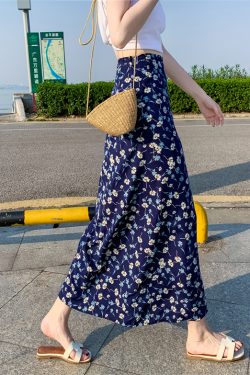2025 Summer A-Line Floral Beach Skirt for Curvy Hips & Thighs - Irregular Long Design, Perfect for Boho and Y2K Styles