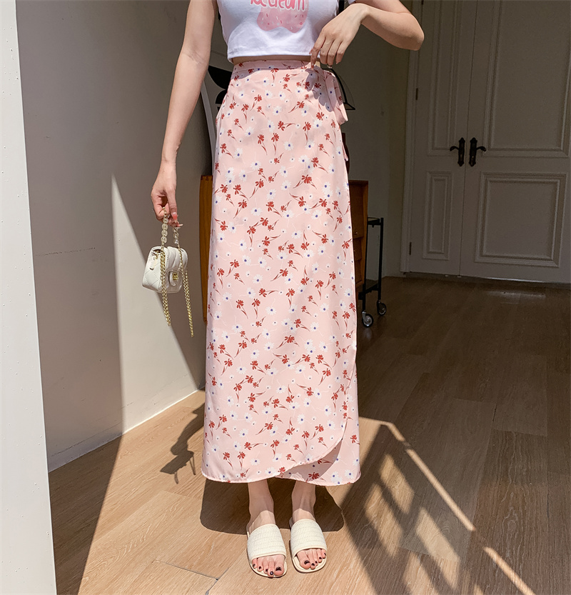 2025 Summer A-Line Floral Beach Skirt for Curvy Hips & Thighs - Irregular Long Design, Perfect for Boho and Y2K Styles 2025 Summer A-Line Floral Beach Skirt for Curvy Hips & Thighs - Irregular Long Design, Perfect for Boho and Y2K Styles