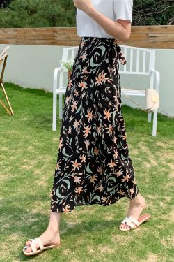 2025 Summer A-Line Floral Beach Skirt for Curvy Hips & Thighs - Irregular Long Design, Perfect for Boho and Y2K Styles