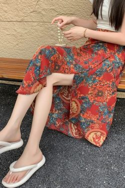 2025 Summer A-Line Floral Beach Skirt for Curvy Hips & Thighs - Irregular Long Design, Perfect for Boho and Y2K Styles