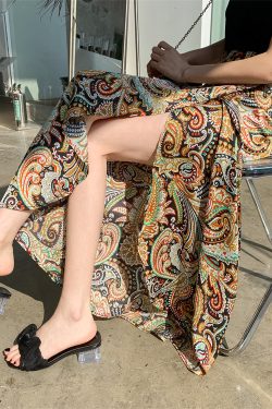 2025 Summer A-Line Floral Beach Skirt for Curvy Hips & Thighs - Irregular Long Design, Perfect for Boho and Y2K Styles