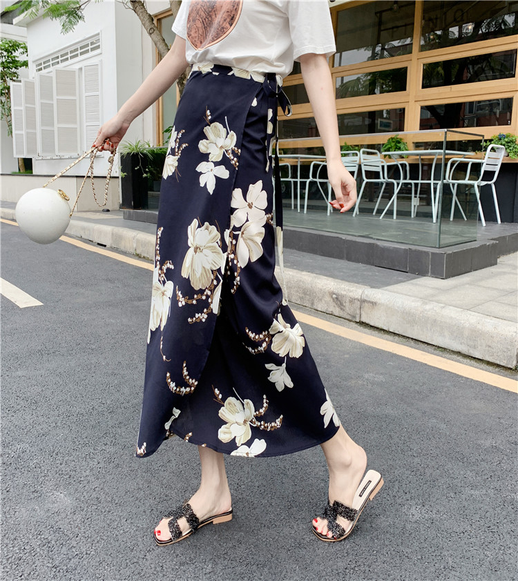 2025 Summer A-Line Floral Beach Skirt for Curvy Hips & Thighs - Irregular Long Design, Perfect for Boho and Y2K Styles 2025 Summer A-Line Floral Beach Skirt for Curvy Hips & Thighs - Irregular Long Design, Perfect for Boho and Y2K Styles