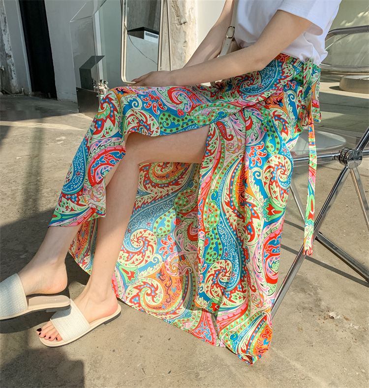 2025 Summer A-Line Floral Beach Skirt for Curvy Hips & Thighs - Irregular Long Design, Perfect for Boho and Y2K Styles 2025 Summer A-Line Floral Beach Skirt for Curvy Hips & Thighs - Irregular Long Design, Perfect for Boho and Y2K Styles