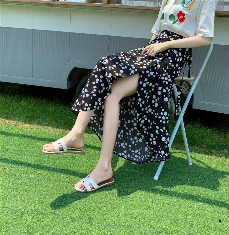 2025 Summer A-Line Floral Beach Skirt for Curvy Hips & Thighs - Irregular Long Design, Perfect for Boho and Y2K Styles 2025 Summer A-Line Floral Beach Skirt for Curvy Hips & Thighs - Irregular Long Design, Perfect for Boho and Y2K Styles