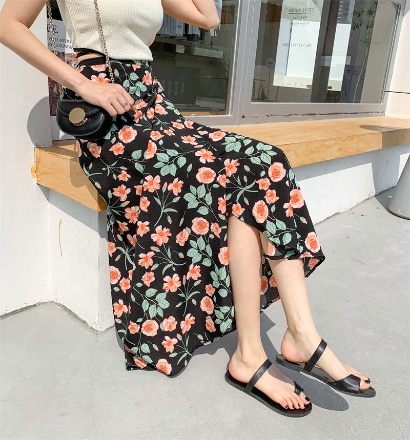 2025 Summer A-Line Floral Beach Skirt for Curvy Hips & Thighs - Irregular Long Design, Perfect for Boho and Y2K Styles 2025 Summer A-Line Floral Beach Skirt for Curvy Hips & Thighs - Irregular Long Design, Perfect for Boho and Y2K Styles