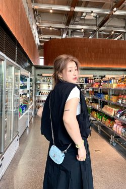 2025 Summer Fashion Versatile Stand Collar Vest for Women - Loose Slimming Sleeveless Top, Perfect for Y2K and Casual Looks