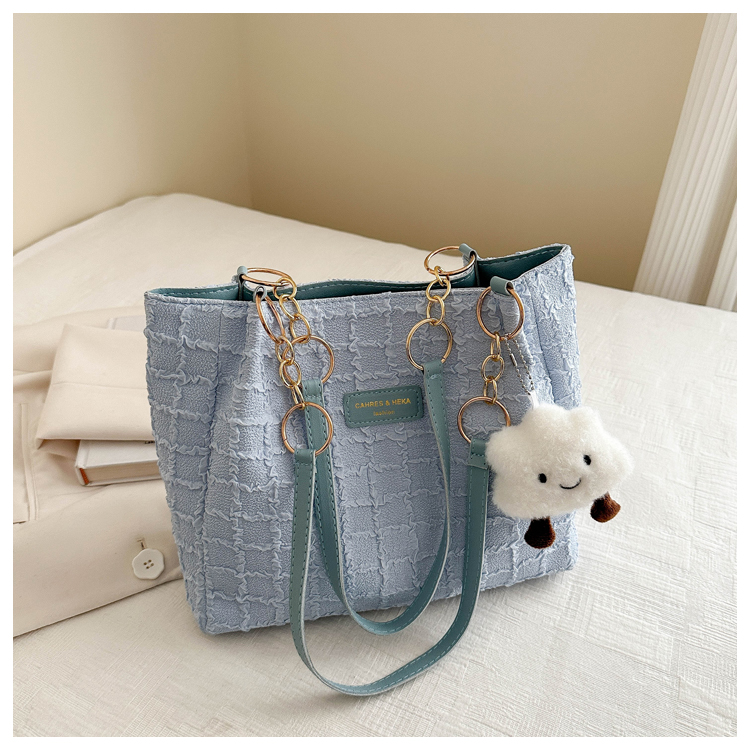 2025 Summer Minimalist High-End Large Handbag for Women - Versatile Shoulder Tote Bag with Spacious Capacity for Commuting 2025 Summer Minimalist High-End Large Handbag for Women - Versatile Shoulder Tote Bag with Spacious Capacity for Commuting