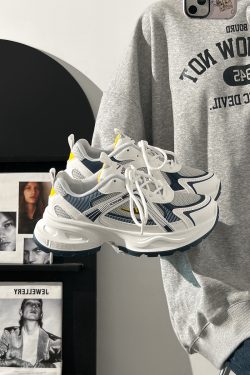 2025 Summer Unisex Height-Increasing Mesh Sports Shoes - Breathable White Dad Sneakers for Couples