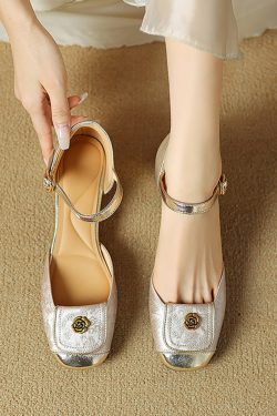 2025 Summer Women's Plus Size Camellia Mid-Heel Chunky Buckle Open-Toe Sandals in First Layer Cowhide - Trendy Comfort Footwear