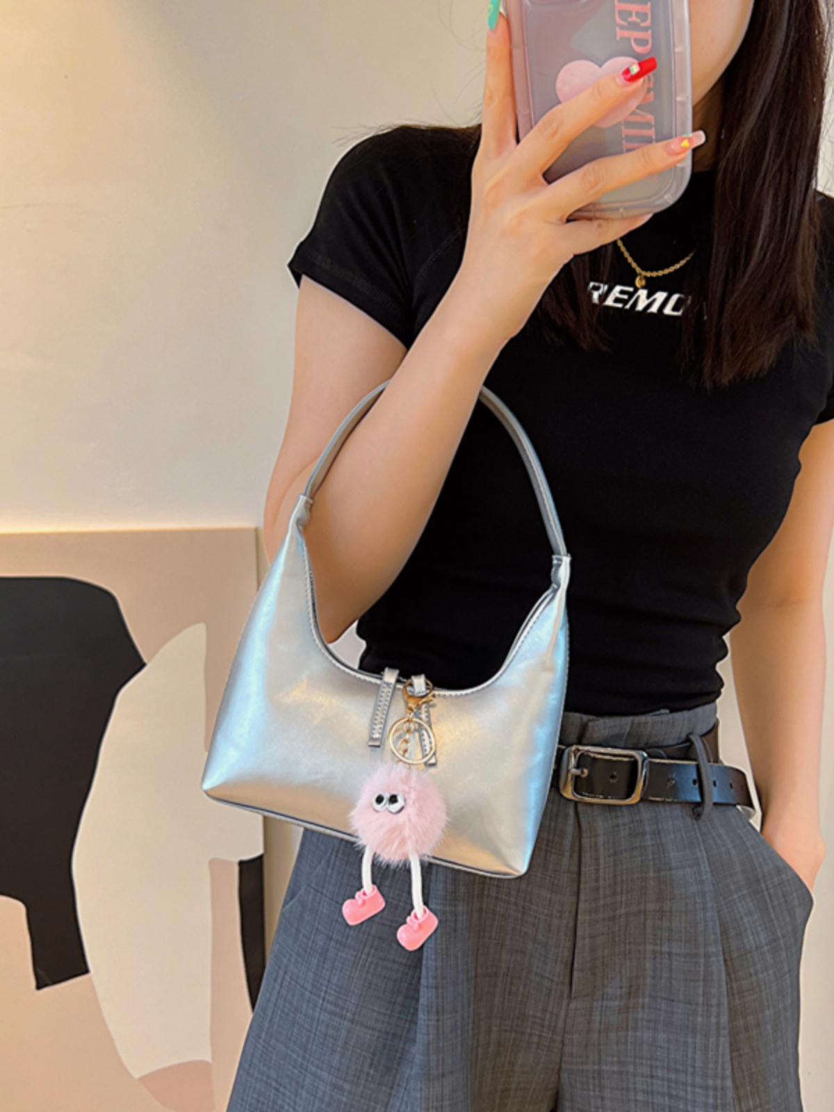 2025 Summer Women's Silver French-Style Baguette Shoulder Bag - Versatile High-End Niche Underarm Bag 2025 Summer Women's Silver French-Style Baguette Shoulder Bag - Versatile High-End Niche Underarm Bag