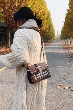 2025 Trendy Women's Small Handbag - Versatile Square Crossbody Bag with Wide Strap for Spring and Summer Fashion