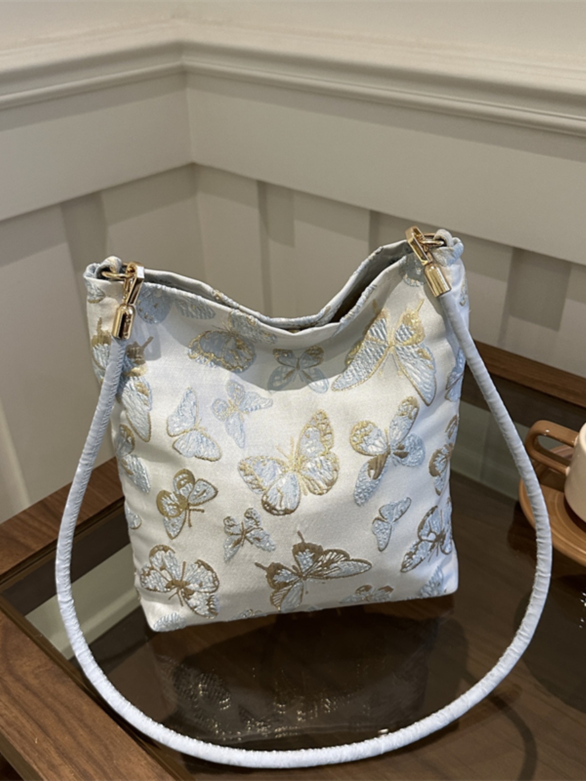 2025 Women's Chinese-Style Bucket Bag - Versatile Casual Shoulder Bag with Large Capacity for Commuting and Everyday Use 2025 Women's Chinese-Style Bucket Bag - Versatile Casual Shoulder Bag with Large Capacity for Commuting and Everyday Use