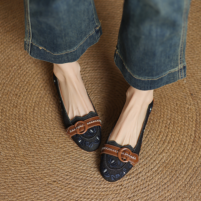 2025 Women's Color Block Canvas Slip-On Flats with Embroidery - Comfortable Round Toe Casual Footwear 2025 Women's Color Block Canvas Slip-On Flats with Embroidery - Comfortable Round Toe Casual Footwear