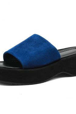 2025 Women's Thick-Soled Genuine Leather One-Strap Sandals - Fashionable Summer Outdoor Footwear in Small Size