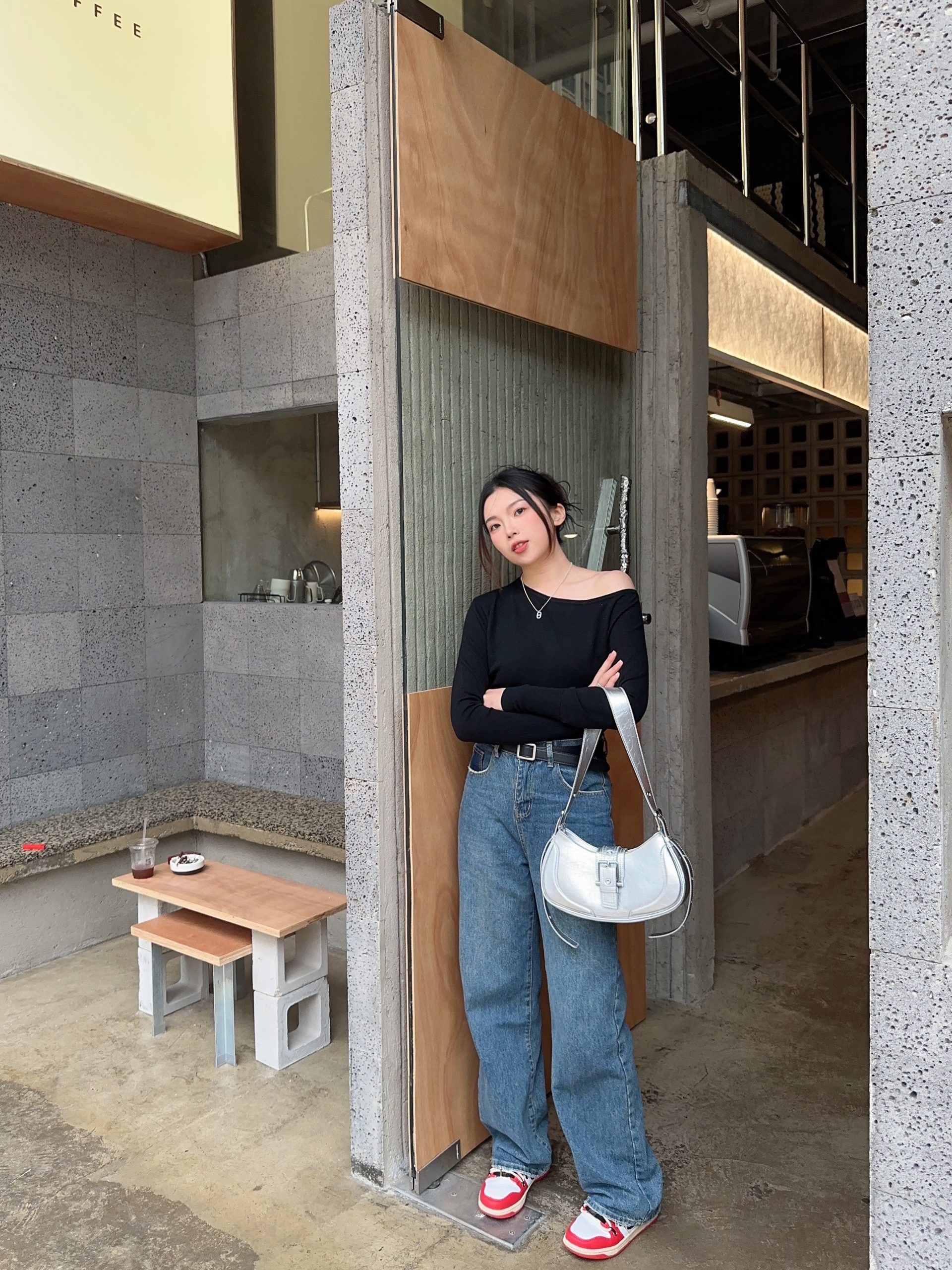 2025 Women's Vintage Baguette Bag, Niche Design Shoulder Underarm Bag, Versatile Fashion Crossbody for Everyday Style 2025 Women's Vintage Baguette Bag, Niche Design Shoulder Underarm Bag, Versatile Fashion Crossbody for Everyday Style