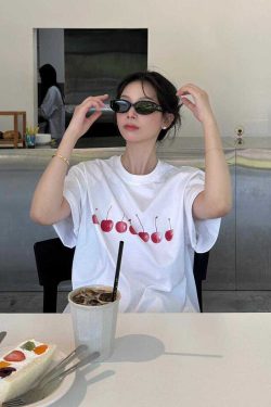 25SS Korean Style Cherry Print Casual Loose Heavyweight Cotton Short-Sleeve T-Shirt for Women - Age-Reducing Versatile Design