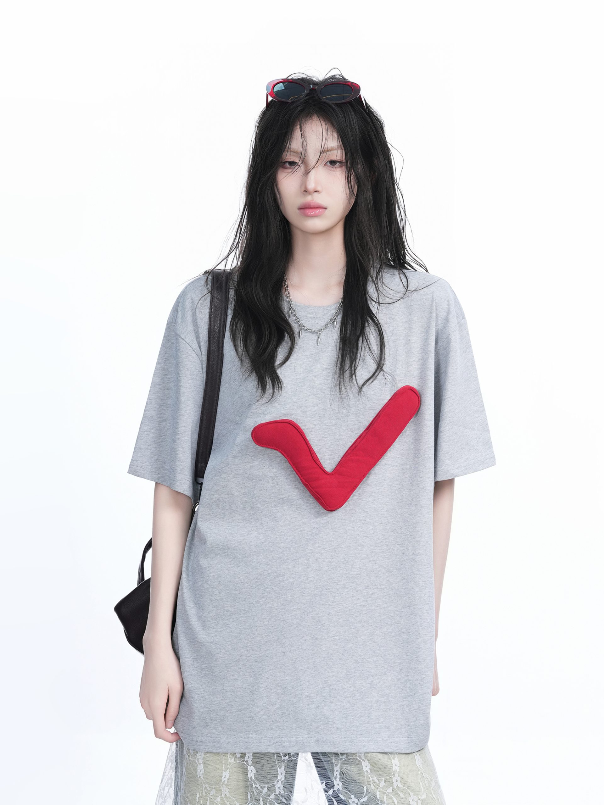 3D Checkmark Gray Short-Sleeve T-Shirt for Women - American Retro Hip-Hop Style, Loose Fit, Y2K Trendy Design 3D Checkmark Gray Short-Sleeve T-Shirt for Women - American Retro Hip-Hop Style, Loose Fit, Y2K Trendy Design