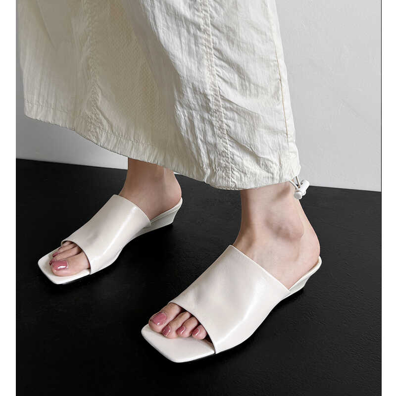 4.5cm Wedge Sandals - One-Strap Low-Heeled Mules, Versatile Slip-On Slippers for Effortless Summer Style 4.5cm Wedge Sandals - One-Strap Low-Heeled Mules, Versatile Slip-On Slippers for Effortless Summer Style