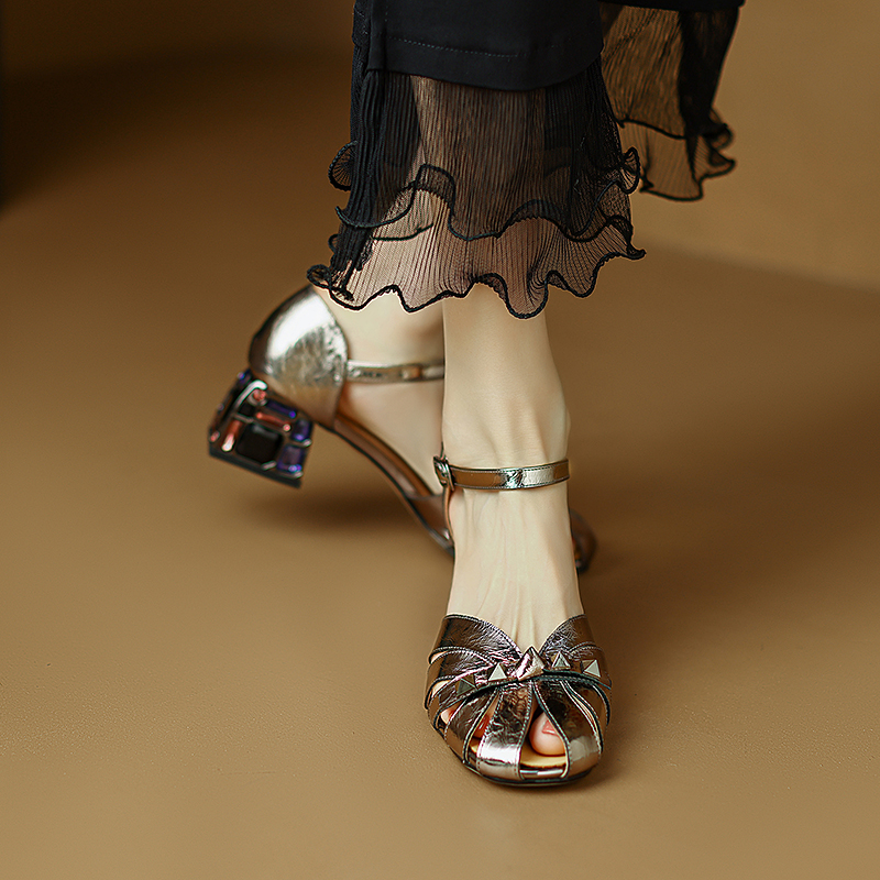 5.5 cm Crystal Glass Diamond-Heeled Roman Sandals - Soft-Soled, Non-Fatiguing, Italian Style for Chic Summer Fashion 5.5 cm Crystal Glass Diamond-Heeled Roman Sandals - Soft-Soled, Non-Fatiguing, Italian Style for Chic Summer Fashion