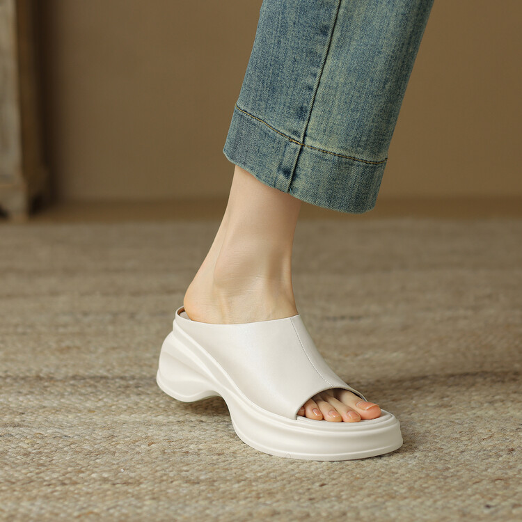 6 cm Thick Sole Italian-Style Soft Sole Shoes - Comfortable Genuine Leather for All-Day Wear - Age-Reducing Footwear 6 cm Thick Sole Italian-Style Soft Sole Shoes - Comfortable Genuine Leather for All-Day Wear - Age-Reducing Footwear