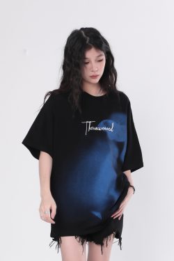 Abstract Butterfly Graphic Short Sleeve T-Shirt for Women - Trendy Hip-Hop Loose Fit Tee Inspired by Nature and Niche Designs