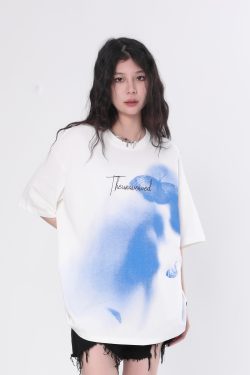 Abstract Butterfly Graphic Short Sleeve T-Shirt for Women - Trendy Hip-Hop Loose Fit Tee Inspired by Nature and Niche Designs