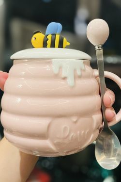 Adorable Bee Ceramic Mug with Lid & Spoon, Cute Coffee Cup for Girls, Perfect Birthday Gift for Best Friends