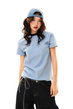American College Style Printed Short-Sleeve T-Shirt for Women - Summer Slim-Fit Three-Stripe Sports Top