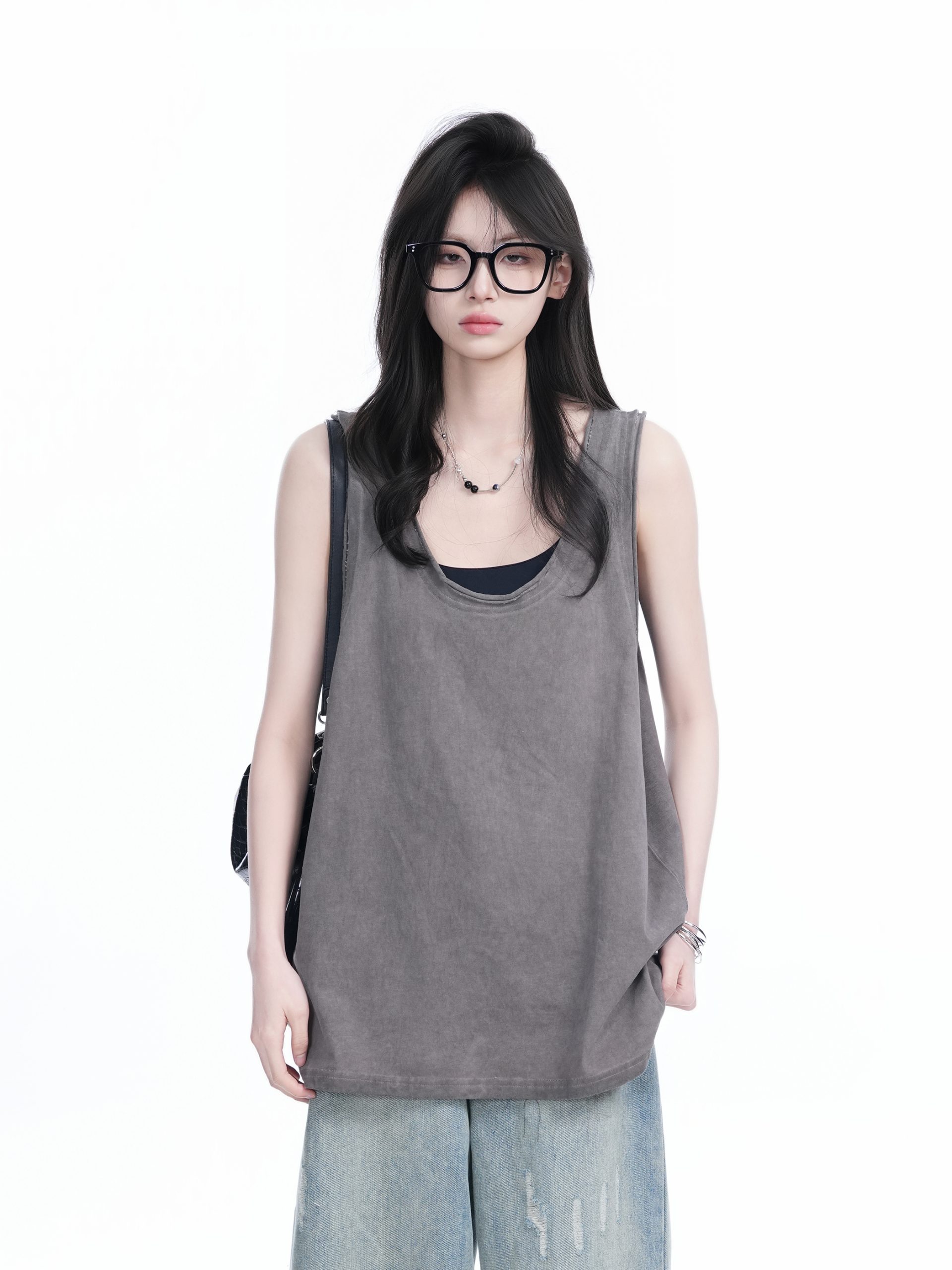 American Hip-Hop Distressed Rolled-Edge Tank Top for Women - Oversized Loose Sleeveless Tee, Trendy 90s Style American Hip-Hop Distressed Rolled-Edge Tank Top for Women - Oversized Loose Sleeveless Tee, Trendy 90s Style