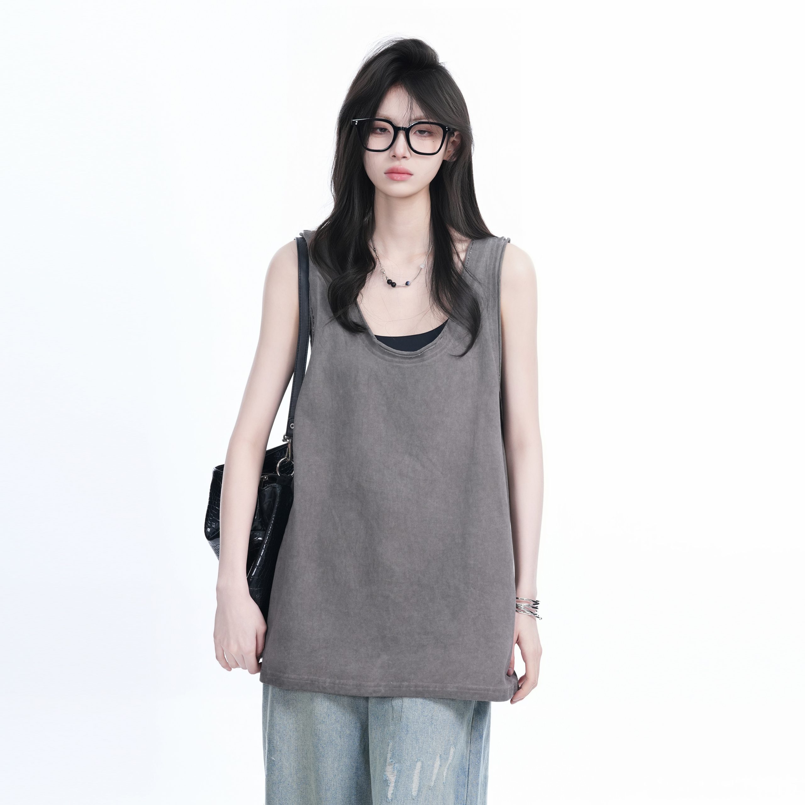 American Hip-Hop Distressed Rolled-Edge Tank Top for Women - Oversized Loose Sleeveless Tee, Trendy 90s Style American Hip-Hop Distressed Rolled-Edge Tank Top for Women - Oversized Loose Sleeveless Tee, Trendy 90s Style