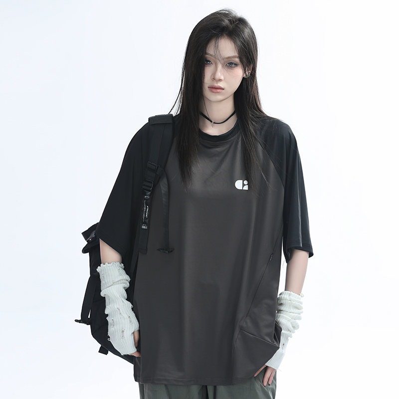 American Quick-Dry Oversized Women's Sports T-Shirt, Loose-Fitting Raglan Half-Sleeve for Summer, Casual Outdoor Style American Quick-Dry Oversized Women's Sports T-Shirt, Loose-Fitting Raglan Half-Sleeve for Summer, Casual Outdoor Style