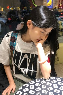 American Retro 2025 Summer Women's Short Sleeve Letter Embroidery Round Neck T-Shirt Casual Loose Fit Trendy Top