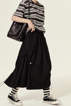 American Retro Black A-Line Half Skirt for Women, Summer Asymmetric Drawstring Design, Hip-Covering Umbrella Style
