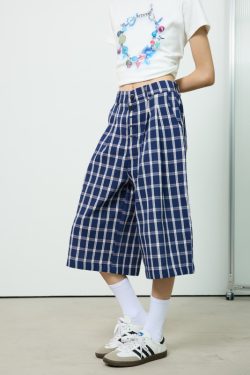 American Retro Blue and White Checkered Loose Wide-Leg Three-Quarter Pants for Women - Casual Y2K Style