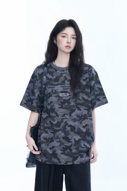 American Retro Camouflage Oversized Short Sleeve T-Shirt for Women - Summer Loose Fit Tee with Graphic Design
