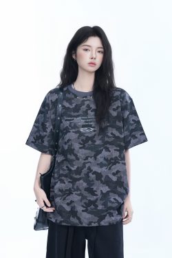 American Retro Camouflage Oversized Short Sleeve T-Shirt for Women - Summer Loose Fit Tee with Graphic Design