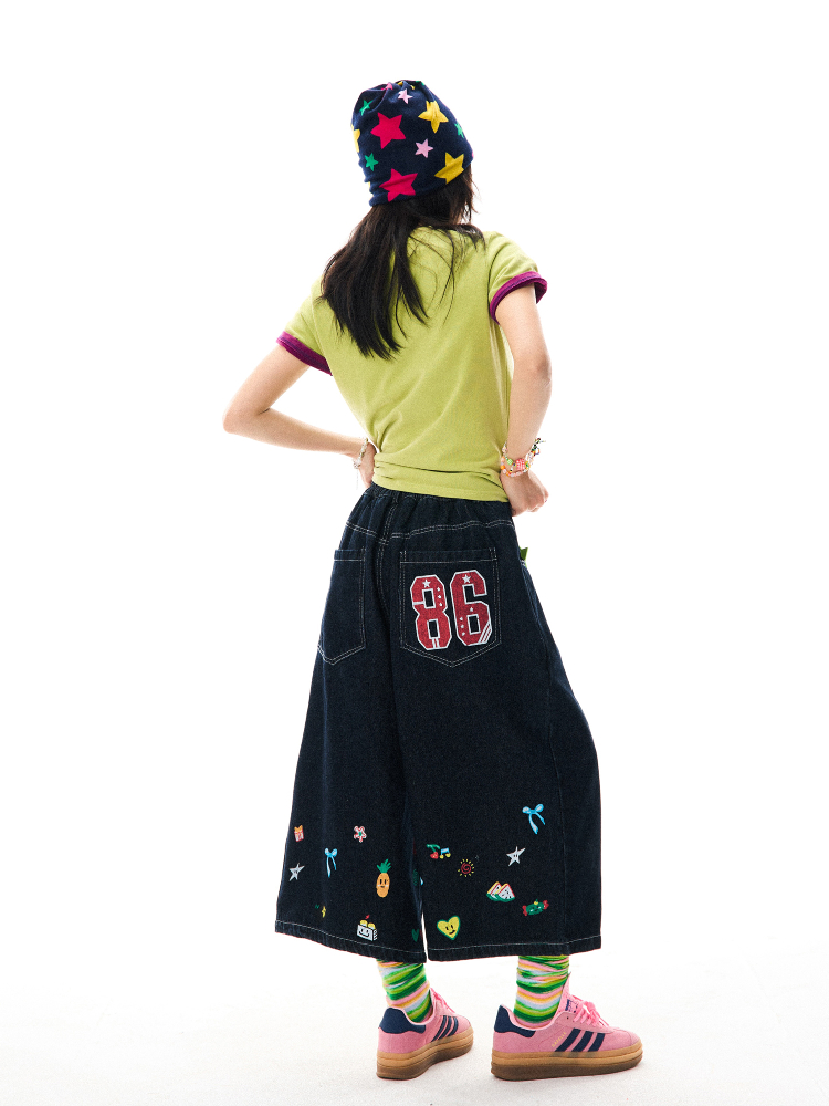 American Retro Cartoon Printed Denim Shorts for Women - Loose Fit, Versatile Seven-Point Wide-Leg Style American Retro Cartoon Printed Denim Shorts for Women - Loose Fit, Versatile Seven-Point Wide-Leg Style