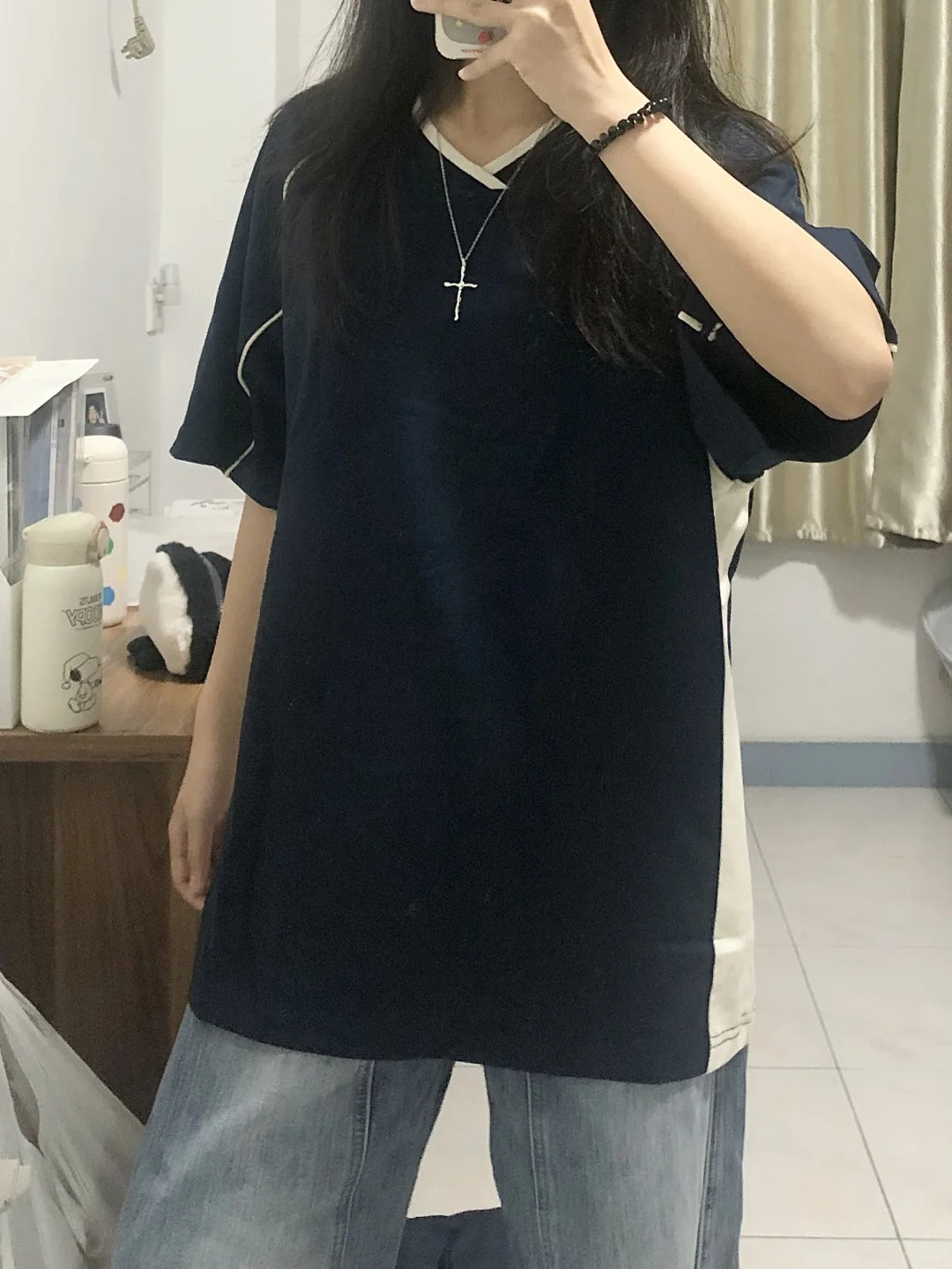 American Retro Color-Blocked V-Neck Short Sleeve T-Shirt for Women - Trendy Summer Sports College Style Top American Retro Color-Blocked V-Neck Short Sleeve T-Shirt for Women - Trendy Summer Sports College Style Top