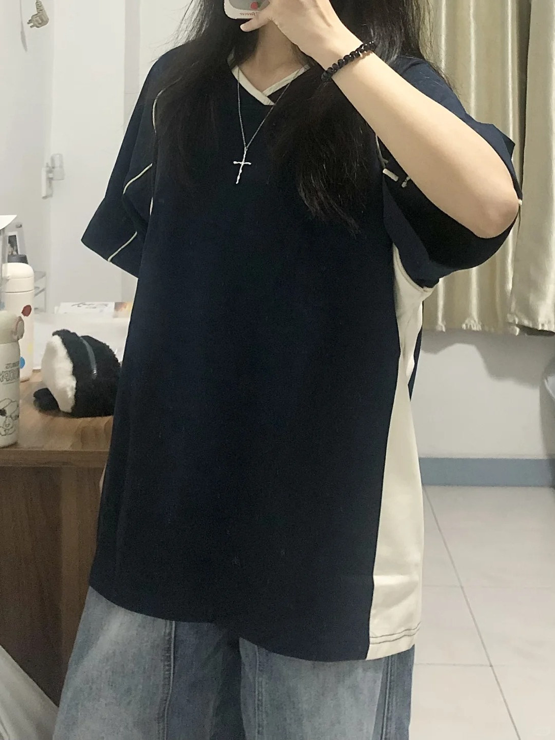 American Retro Color-Blocked V-Neck Short Sleeve T-Shirt for Women - Trendy Summer Sports College Style Top American Retro Color-Blocked V-Neck Short Sleeve T-Shirt for Women - Trendy Summer Sports College Style Top