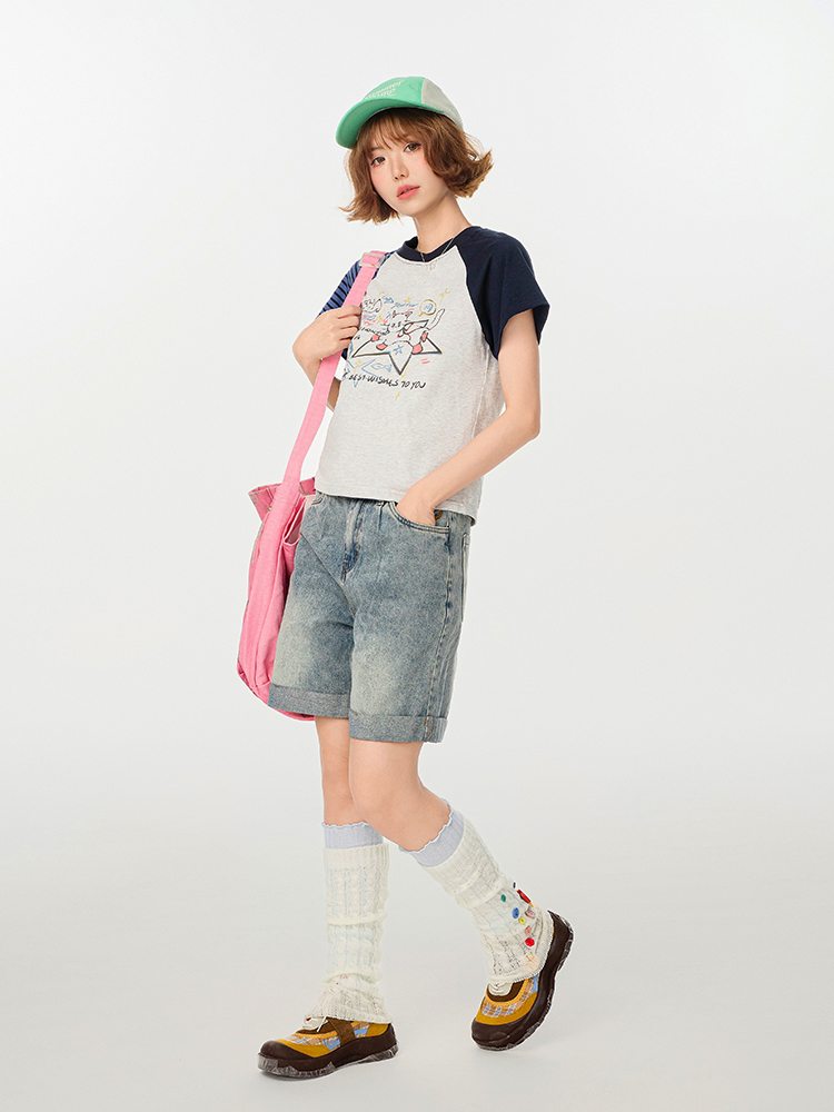 American Retro Color-Blocking Printed Raglan Short Sleeve T-Shirt for Women - Slim Fit Casual Summer Top American Retro Color-Blocking Printed Raglan Short Sleeve T-Shirt for Women - Slim Fit Casual Summer Top