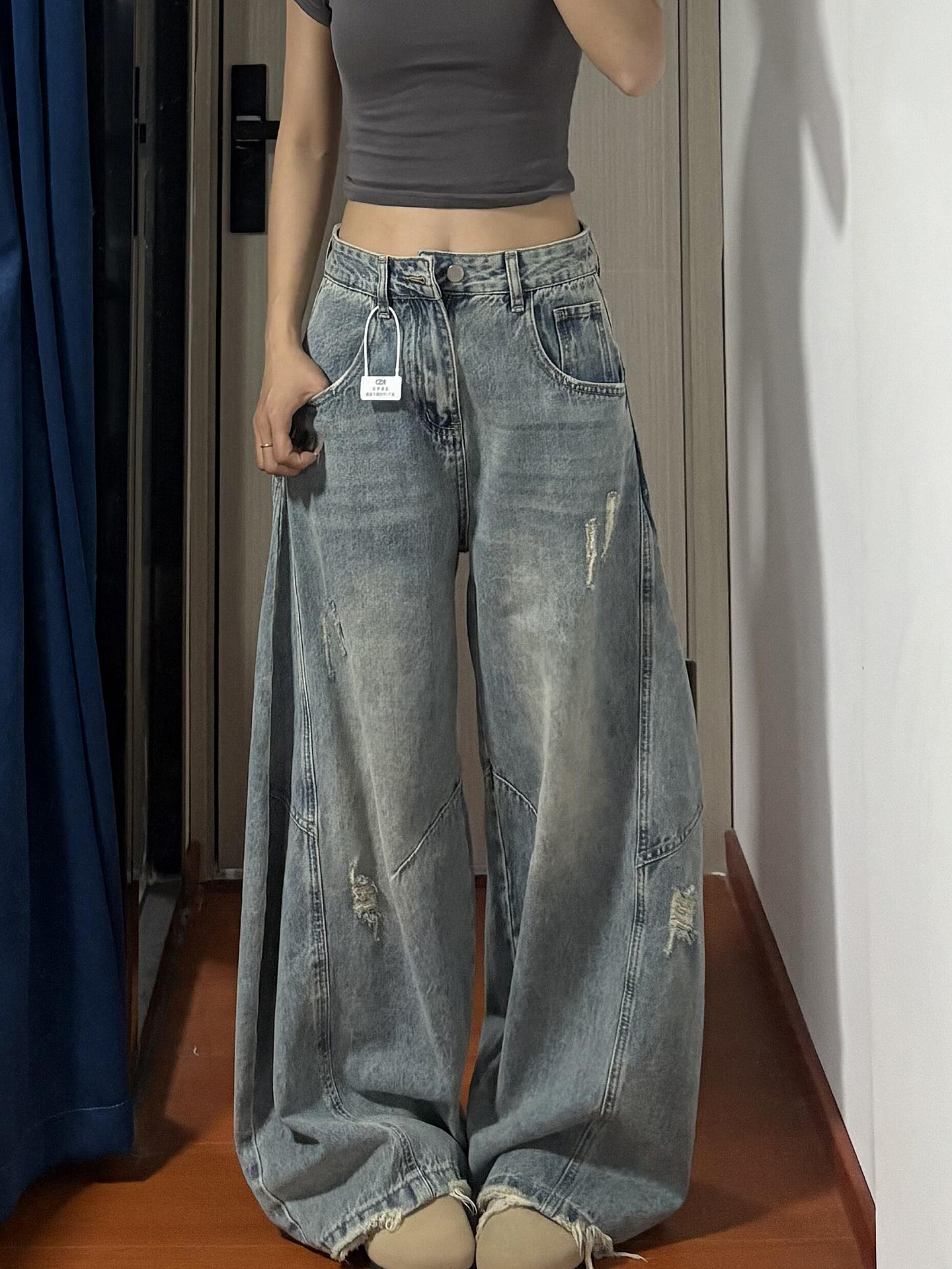 American Retro Curved Blade Wide-Leg Jeans for Men & Women, Loose Deconstructed Design, Washed Distressed Floor-Length Pants American Retro Curved Blade Wide-Leg Jeans for Men & Women, Loose Deconstructed Design, Washed Distressed Floor-Length Pants