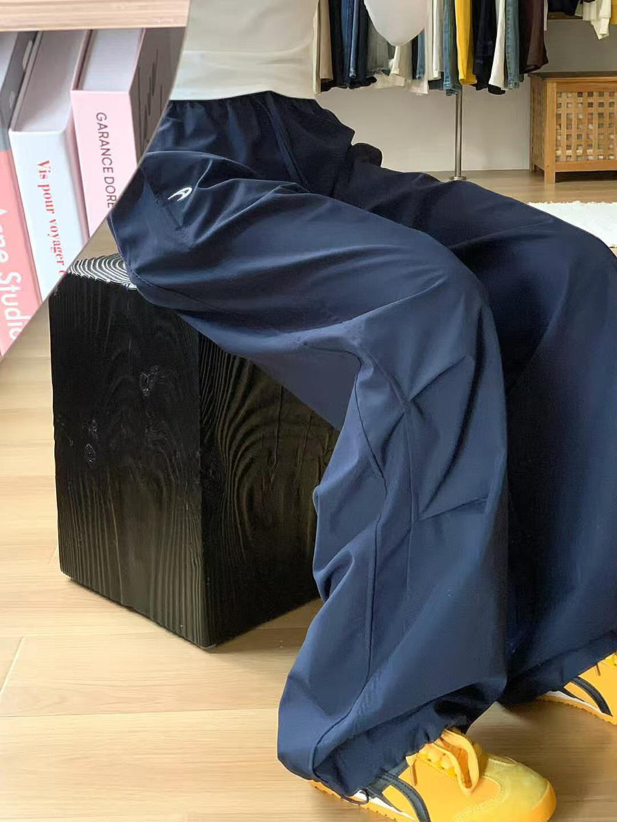 American Retro Dark Blue Wide-Leg Cargo Pants for Women - Casual Straight-Leg Sports Trousers with Drawstring, Floor-Length for Spring Autumn American Retro Dark Blue Wide-Leg Cargo Pants for Women - Casual Straight-Leg Sports Trousers with Drawstring, Floor-Length for Spring Autumn