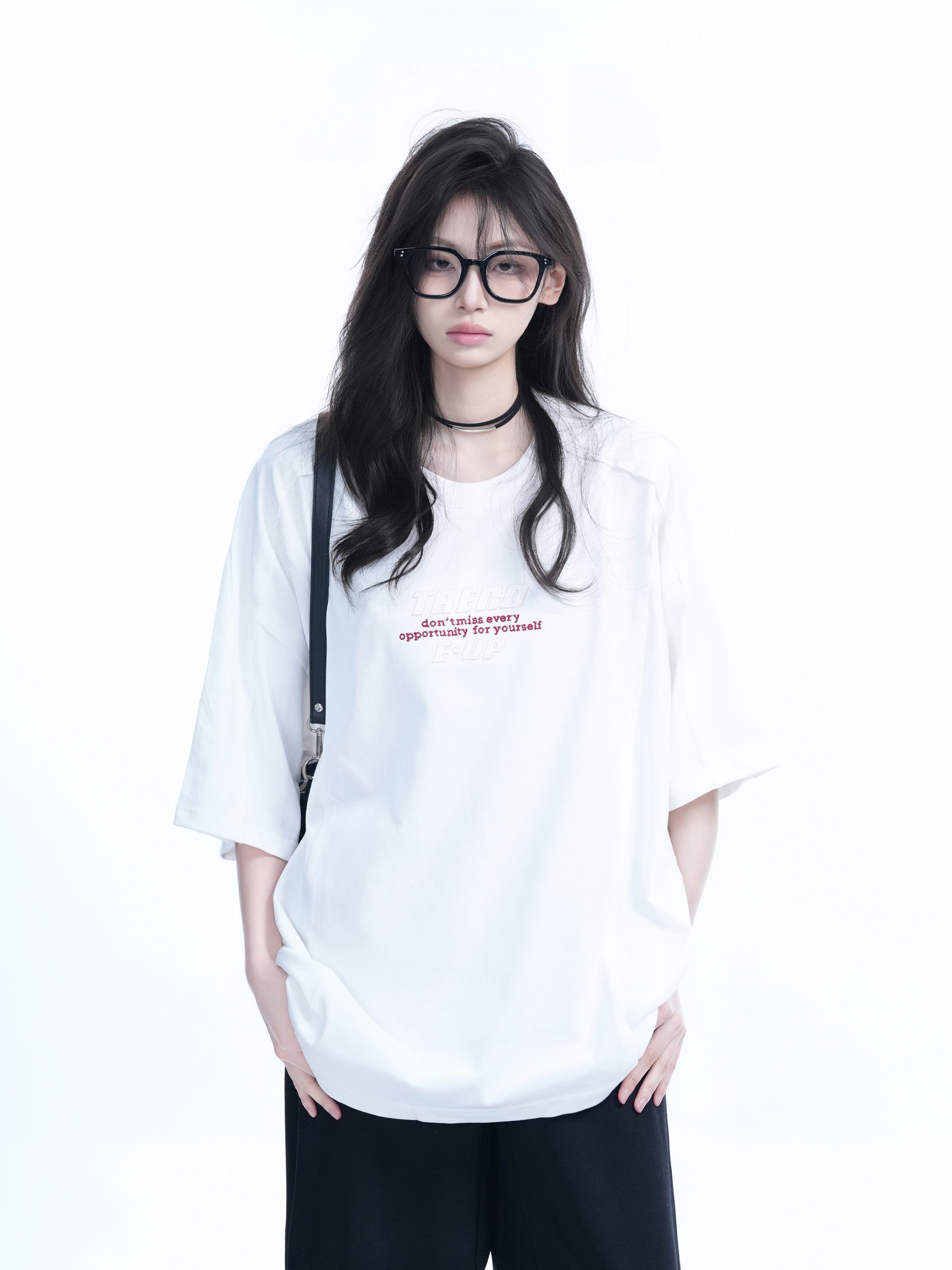 American Retro Embroidered Black Short-Sleeve T-Shirt for Women - Oversized Loose Fit, Trendy Summer Style American Retro Embroidered Black Short-Sleeve T-Shirt for Women - Oversized Loose Fit, Trendy Summer Style