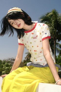 American Retro Fruit Print Color-Block Short Sleeve T-Shirt for Women - Slim Fit Round Neck College Style Summer Top